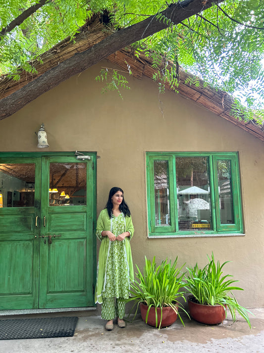 Cotton Light Green Straight Suit Set with Pure Chiffon Dupatta